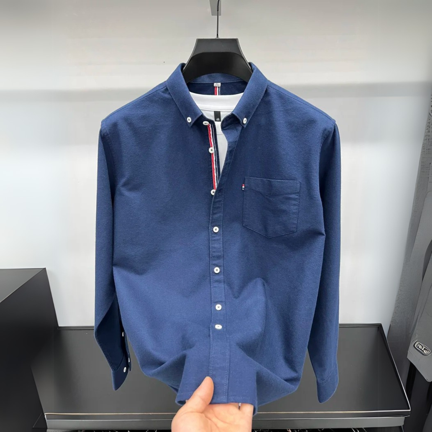 Men's Classic Oxford Shirt Accent Stripes Tailored Fit Long Sleeve Smart-Casual