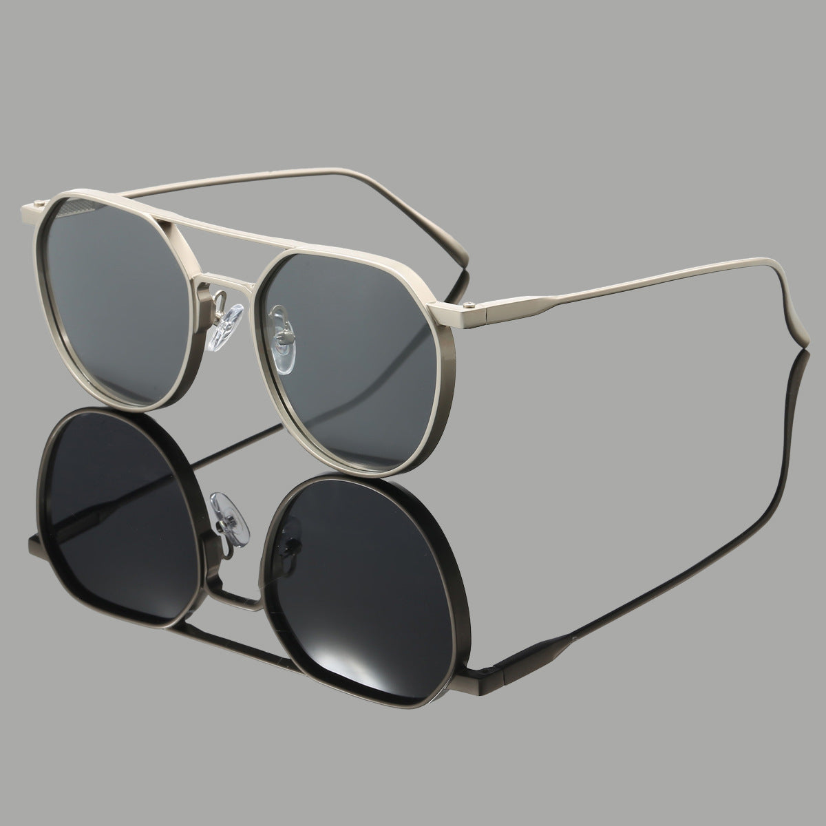Men's Retro Polarized Sunglasses Classic Frame Stylish Outdoor Fashion