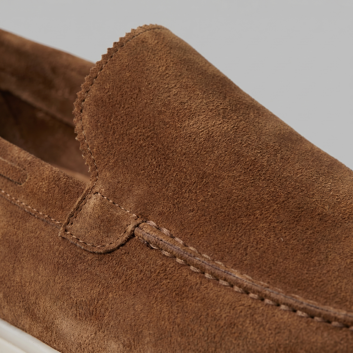 Men's Classic Loafers Slip-On Round Toe Moccasin Smart-Casual Office Casual Everyday Formal Leather Look Whitaker