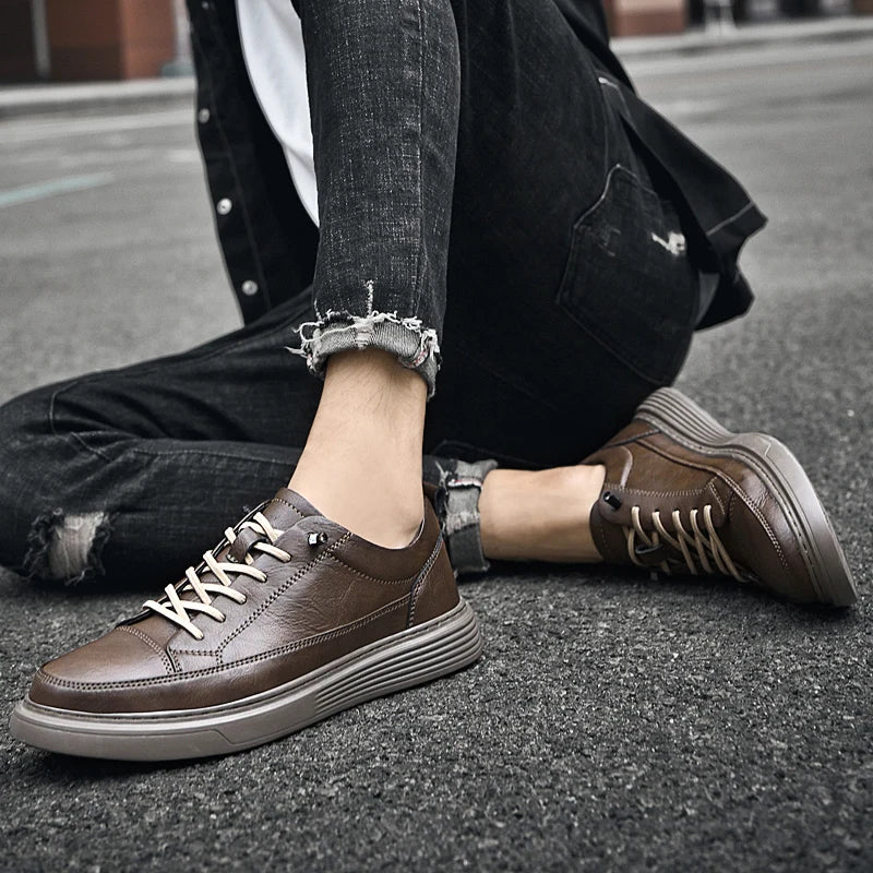Men's Casual Low Top Sneakers Lace-Up Minimalist Everyday Style