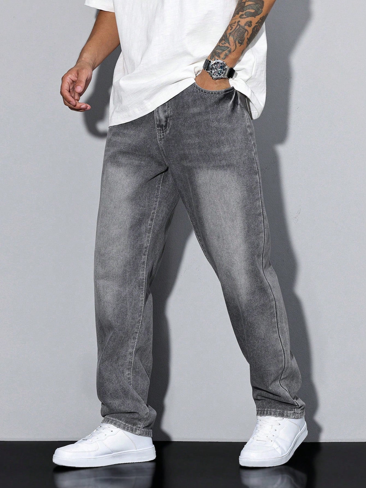 Men's Casual Straight Fit Jeans Versatile Everyday Wear Stylish Comfort