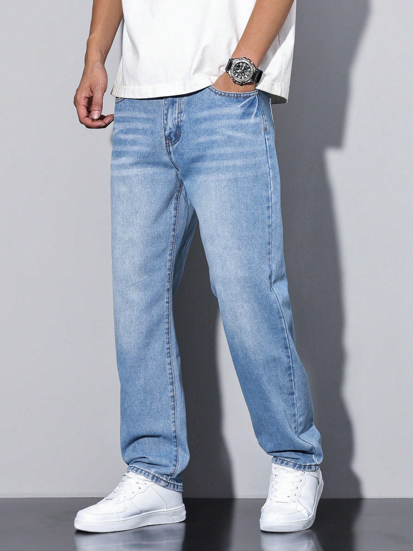 Men's Casual Straight Fit Jeans Versatile Everyday Wear Stylish Comfort