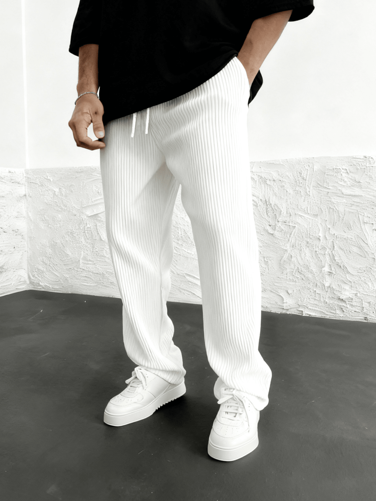 Men's Wide-Leg Pants Baggy Stretch Waist Relaxed Fit Casual Everyday